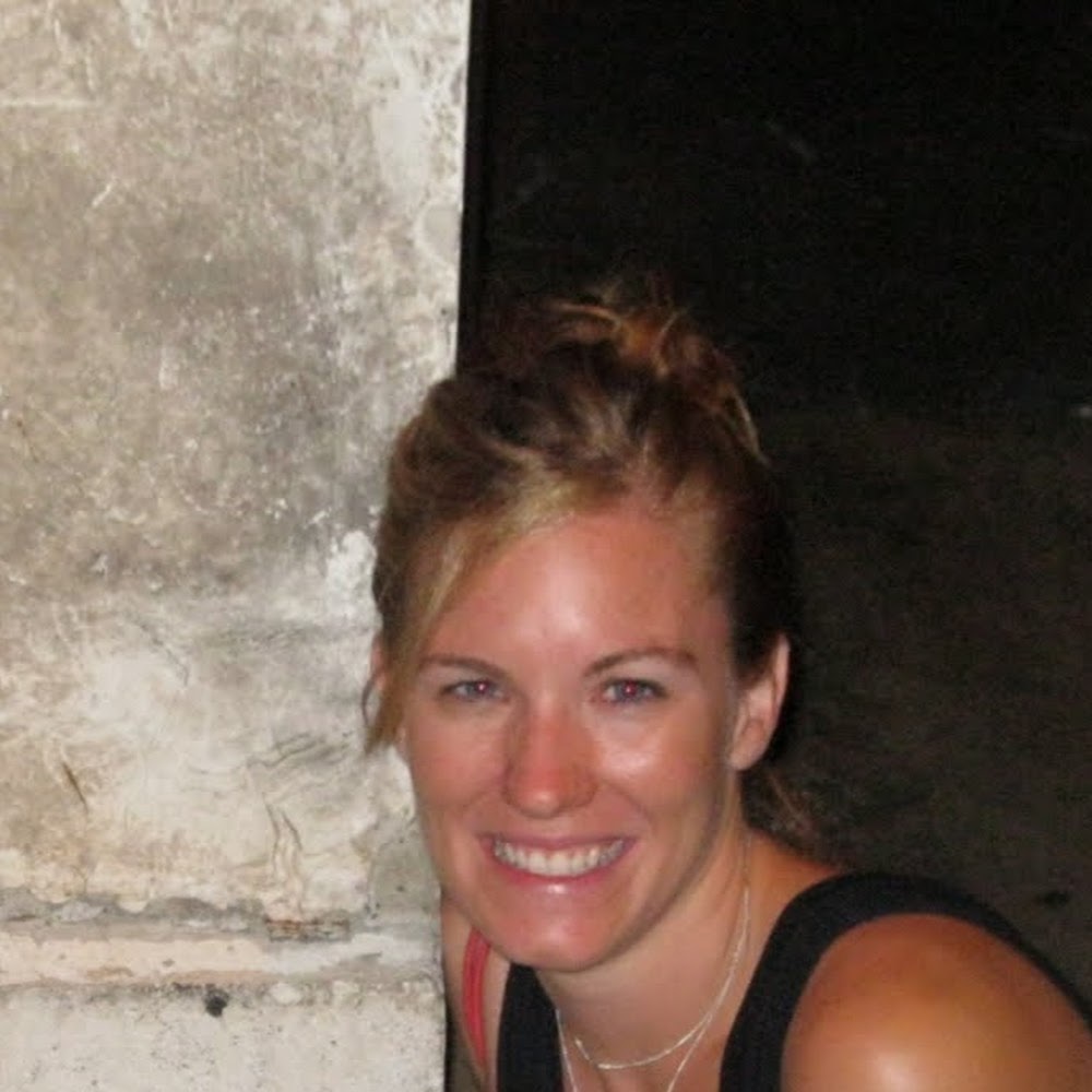 Meet your Posher, Caitlin